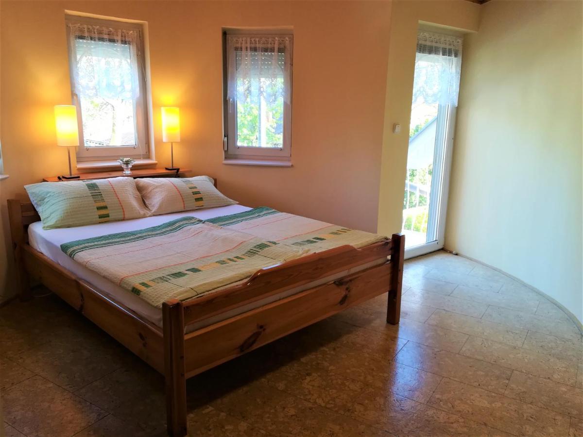 Apartman Mercedesz Ii. ซาลาคาโรส ภายนอก รูปภาพ